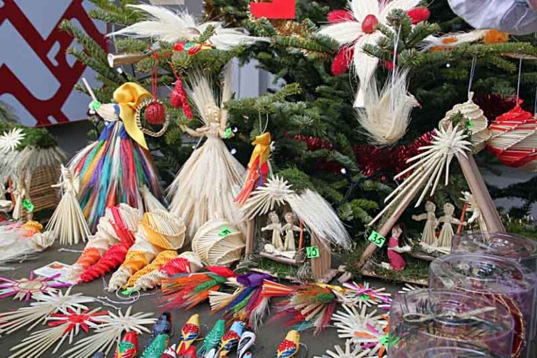 Are you making traditional Polish Christmas decorations?  Polish at heart